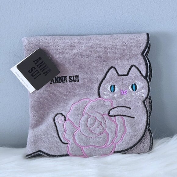 Anna Sui embroidered cat finger towel NWT - Picture 1 of 4